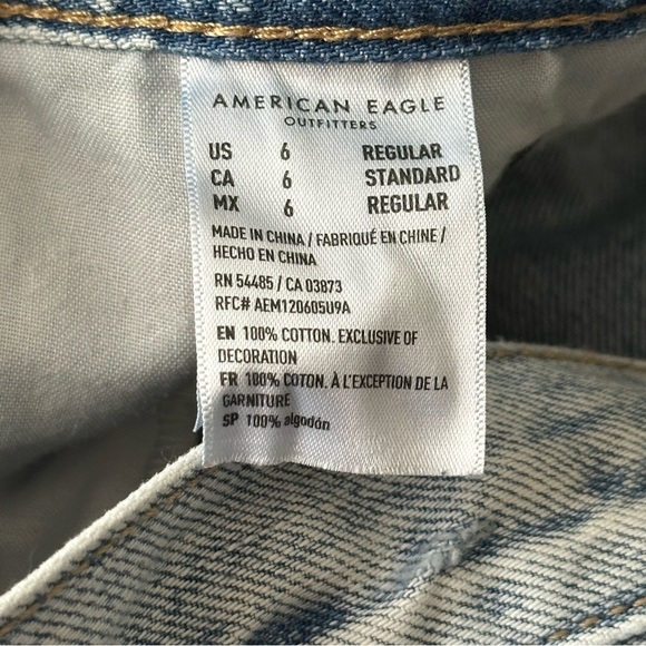 AMERICAN EAGLE Outfitters 90s Boyfriend Relaxed Fit Rainbow Pocket Jeans Size 6 - Picture 14 of 16